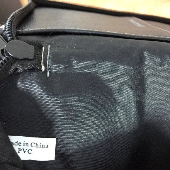 Insight Vacation Passport Wallet - Picture 12 of 12